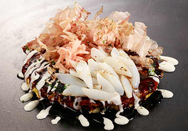 ぷりっとしたイカの食感が楽しい「イカ玉」