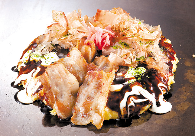 ジューシーな豚肉を味わう　「ぶた玉」